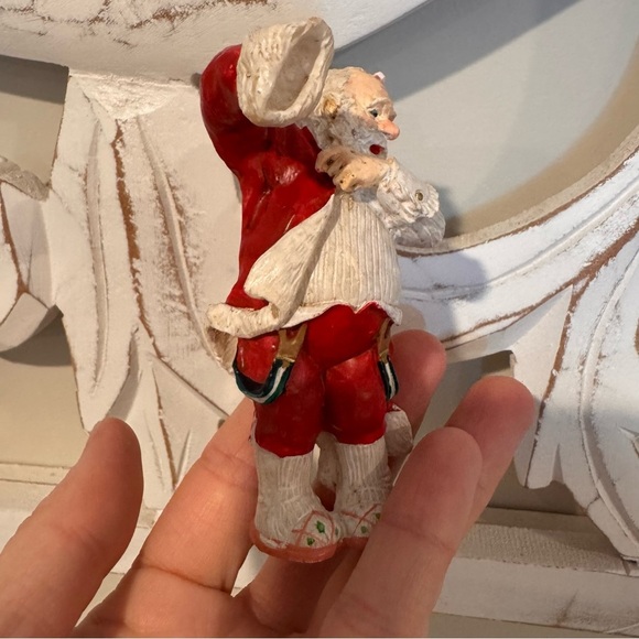 Vintage TWAS THE NIGHT BEFORE FIGURINES SANTA 4” - Picture 2 of 5
